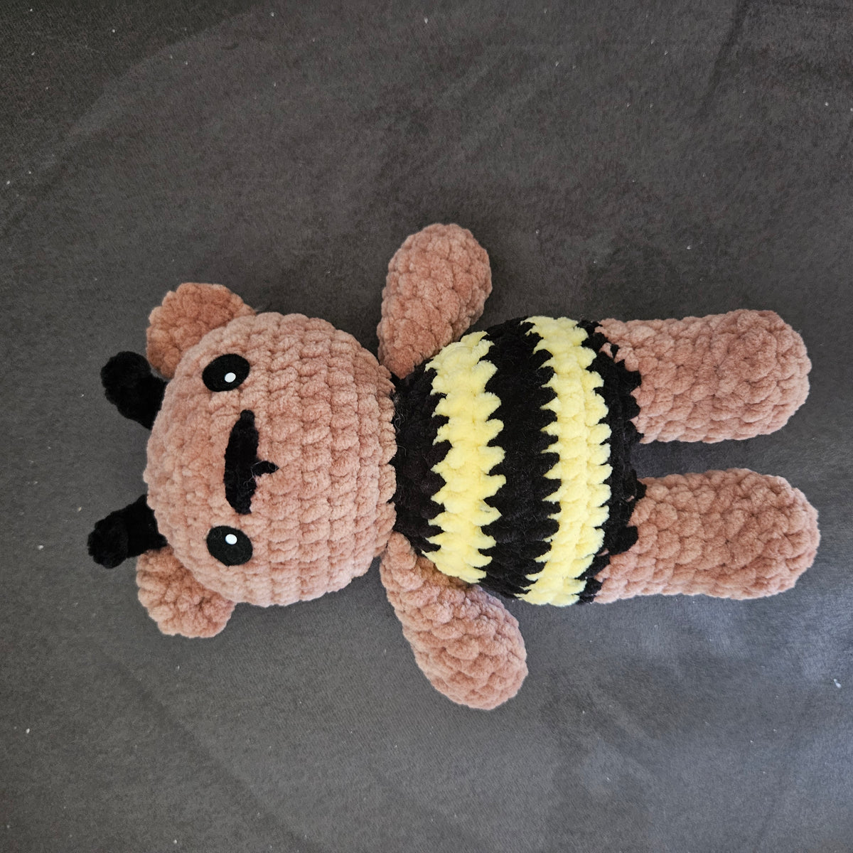 L - Bear - bee